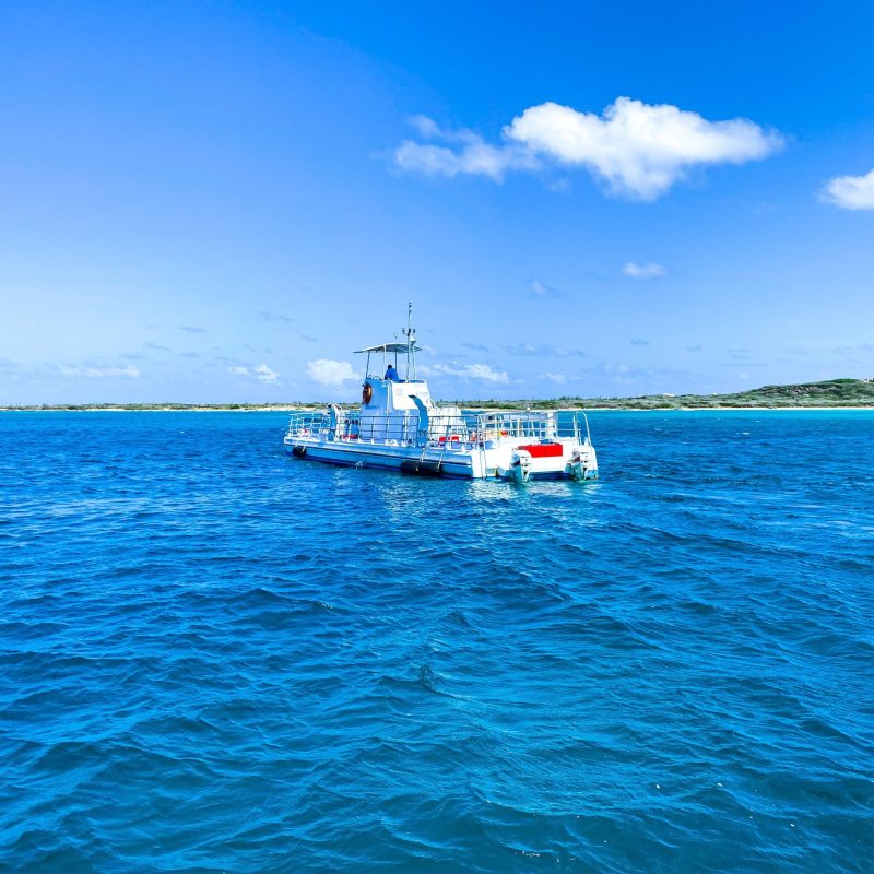 a small boat in a body of water