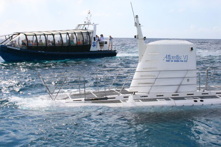 Trasnfer ferry to Atlantis Submarines Aruba
