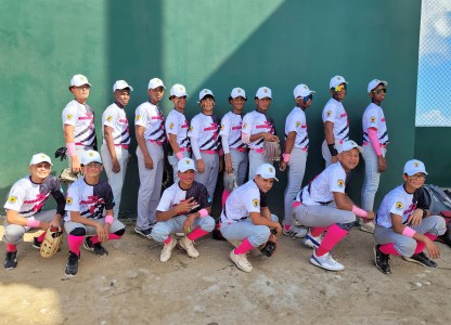 de palm tours sponsor uniform for aruban team, the giving palm