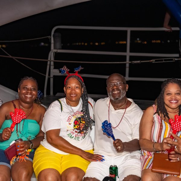 group of friends celebrating 4th of july on aruba